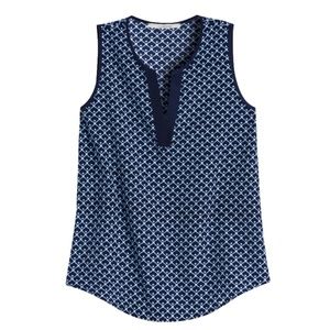 Blue and white sleeveless blouse